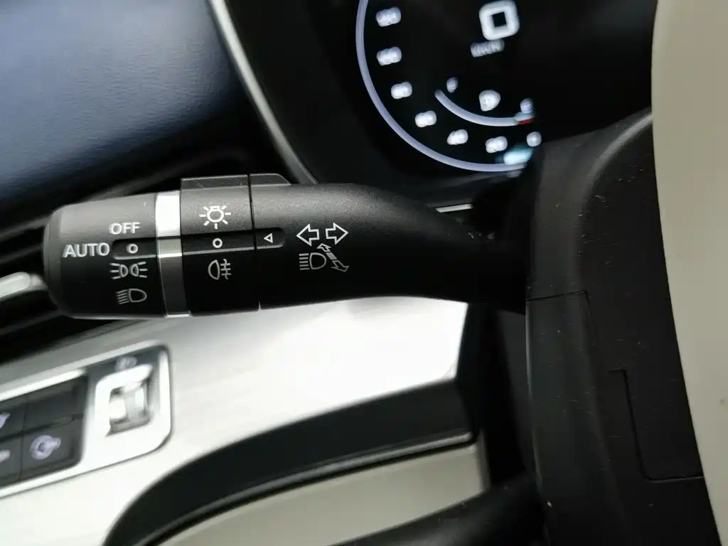 Roewe iMAX8 — миниатюра 21