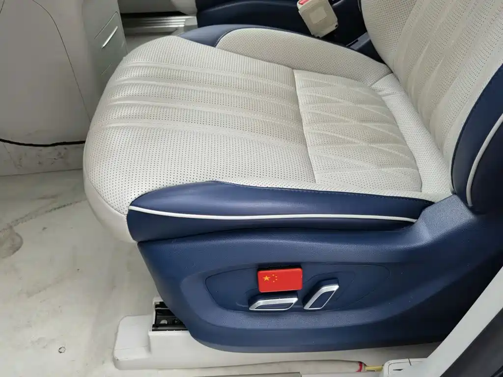 Roewe iMAX8 — миниатюра 20