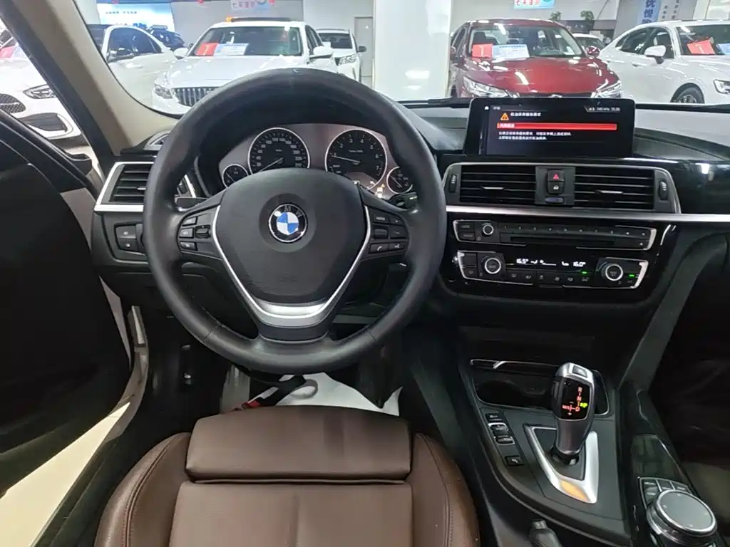 BMW 3 Series — миниатюра 13