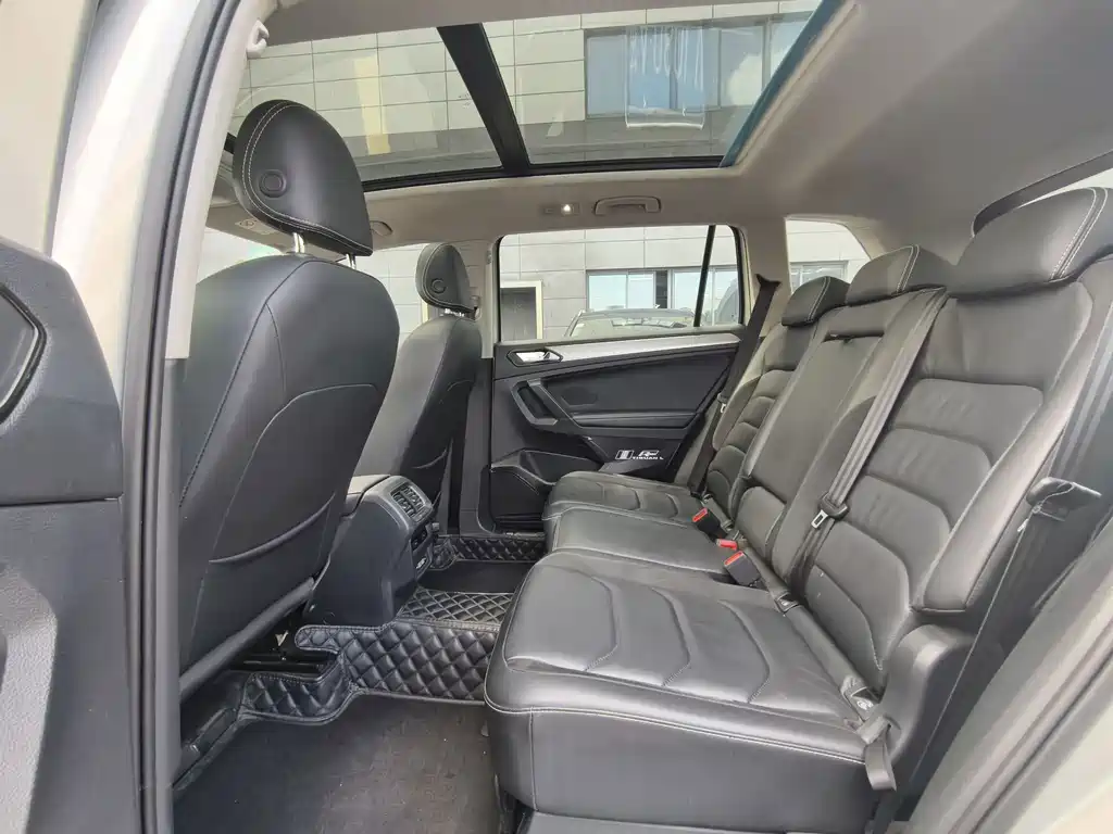 Volkswagen Tiguan L — миниатюра 5