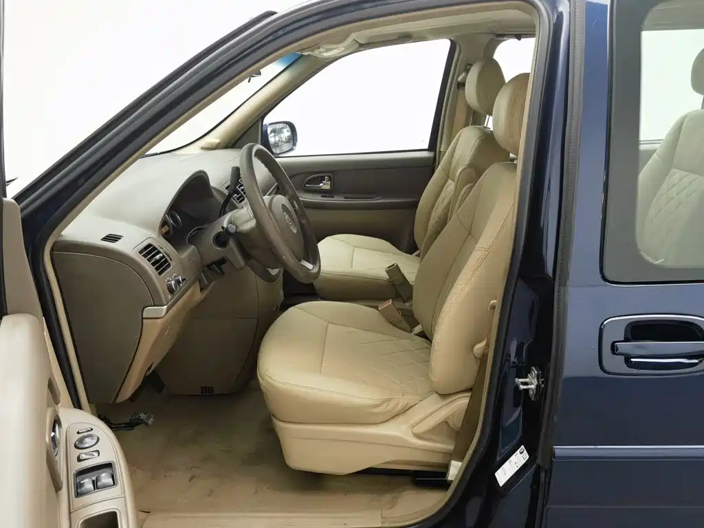 Buick GL8 — миниатюра 10