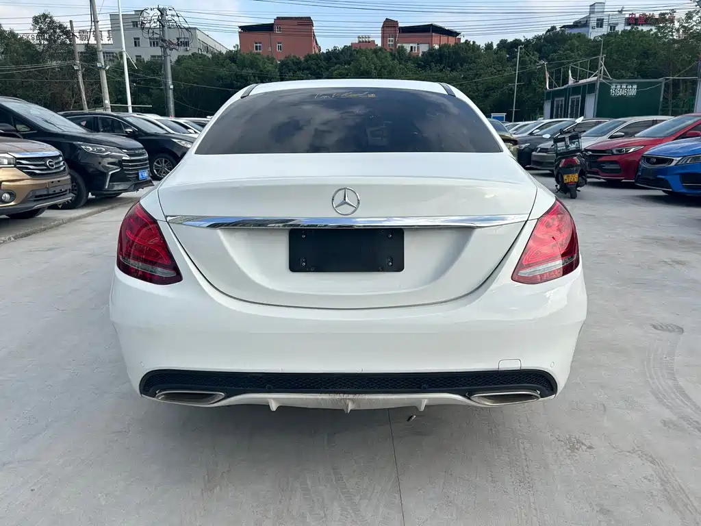 Mercedes-Benz C-Class — миниатюра 5