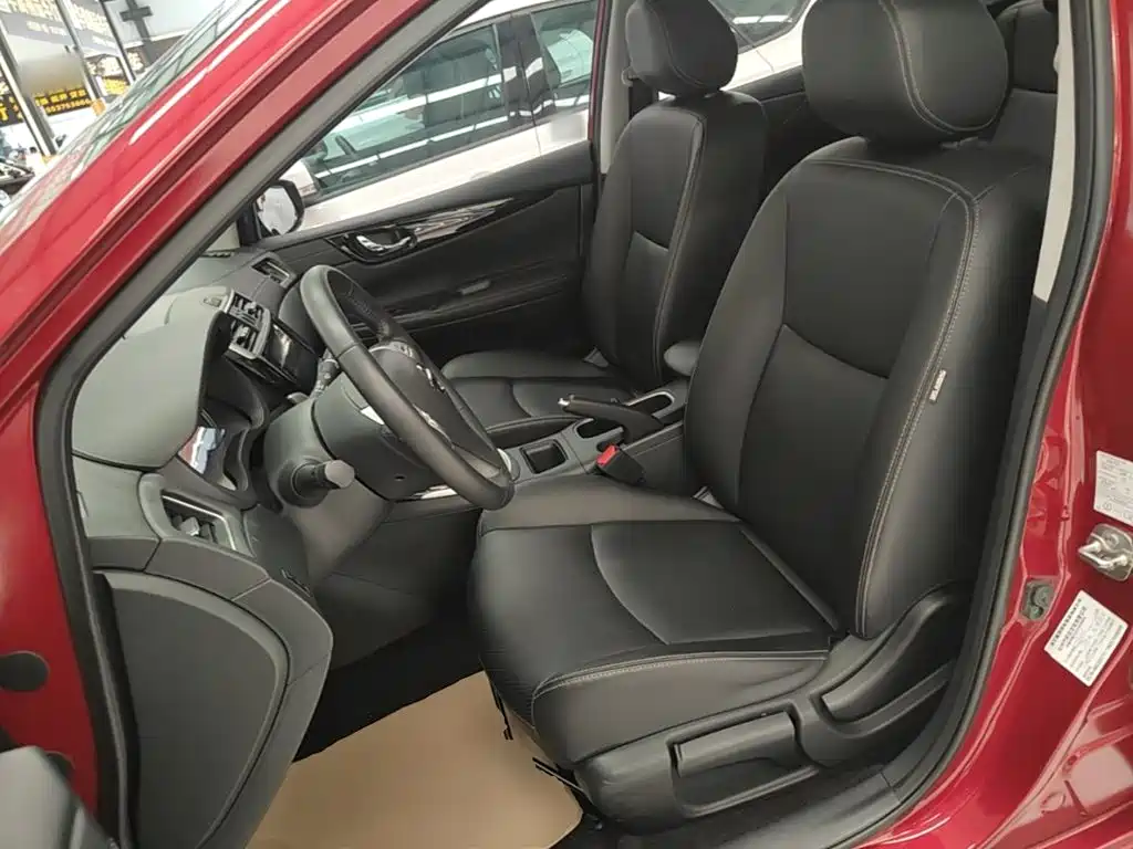 Nissan Tiida — миниатюра 15