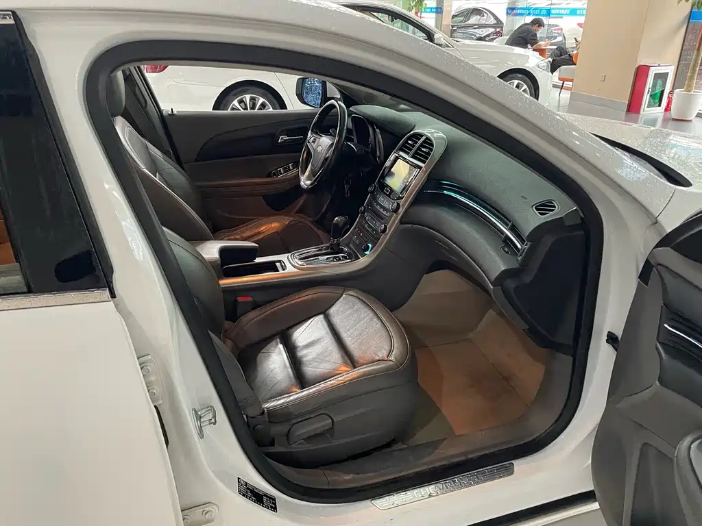 Chevrolet Malibu — миниатюра 11