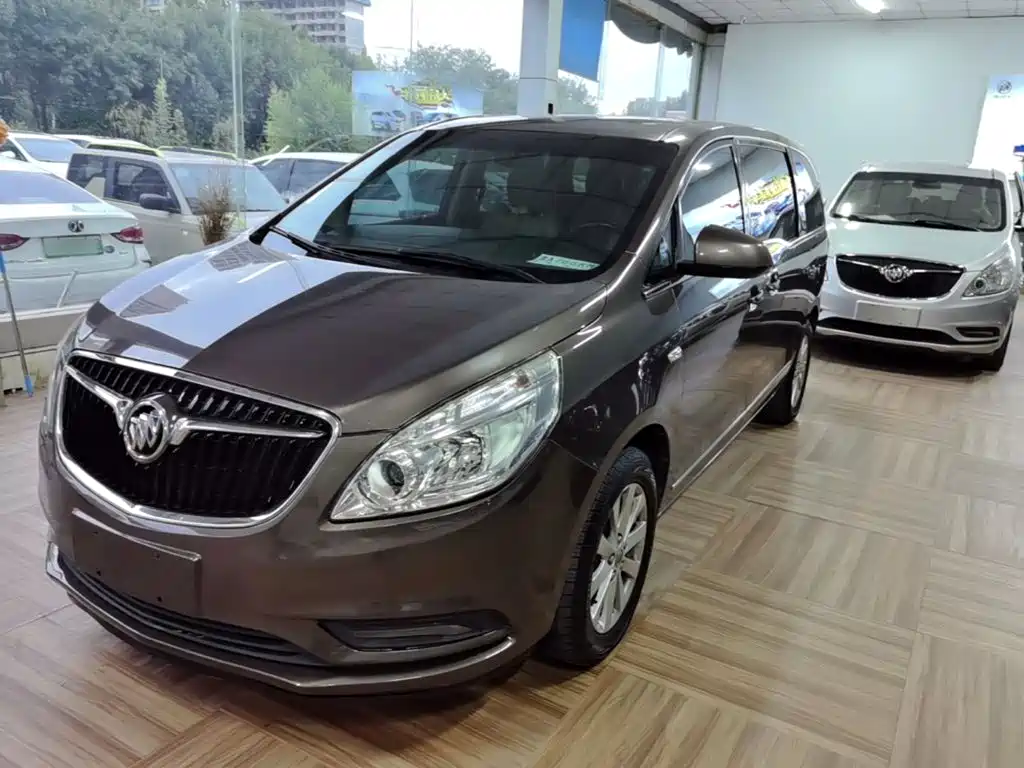 Buick GL8 — миниатюра 2