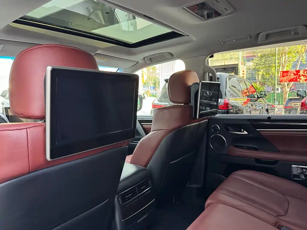 Lexus LX — миниатюра 19
