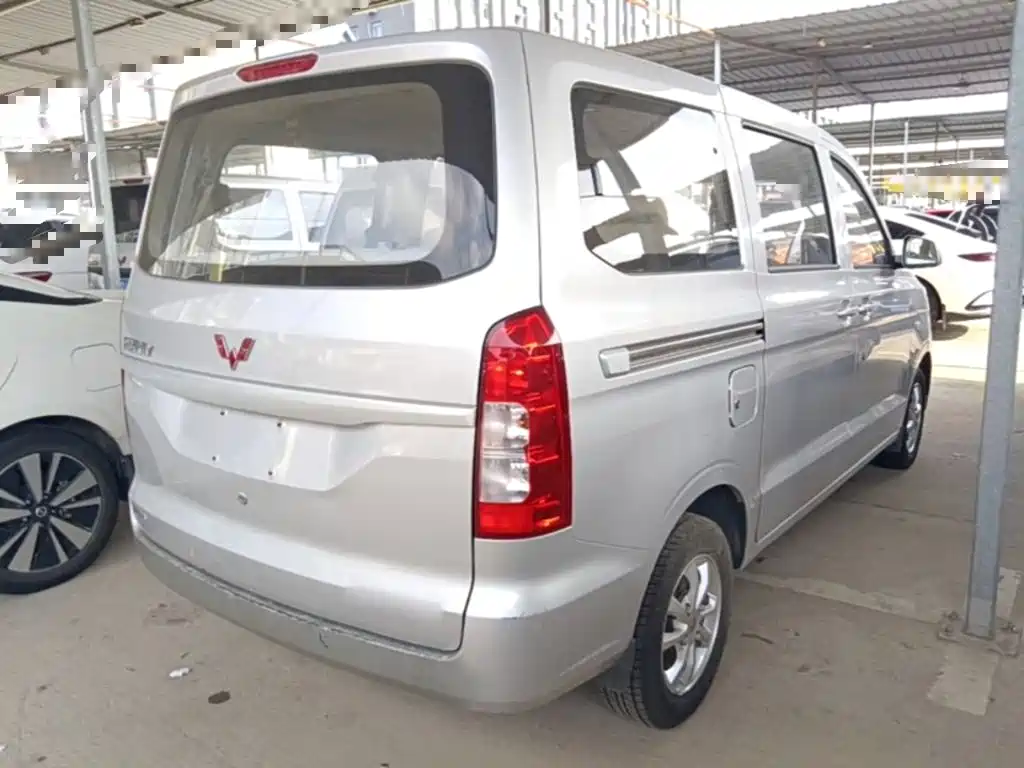 Wuling Hongguang V 2022 — фото 7