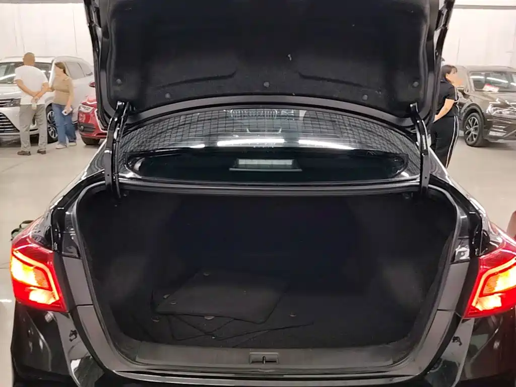 Nissan Sylphy — миниатюра 19