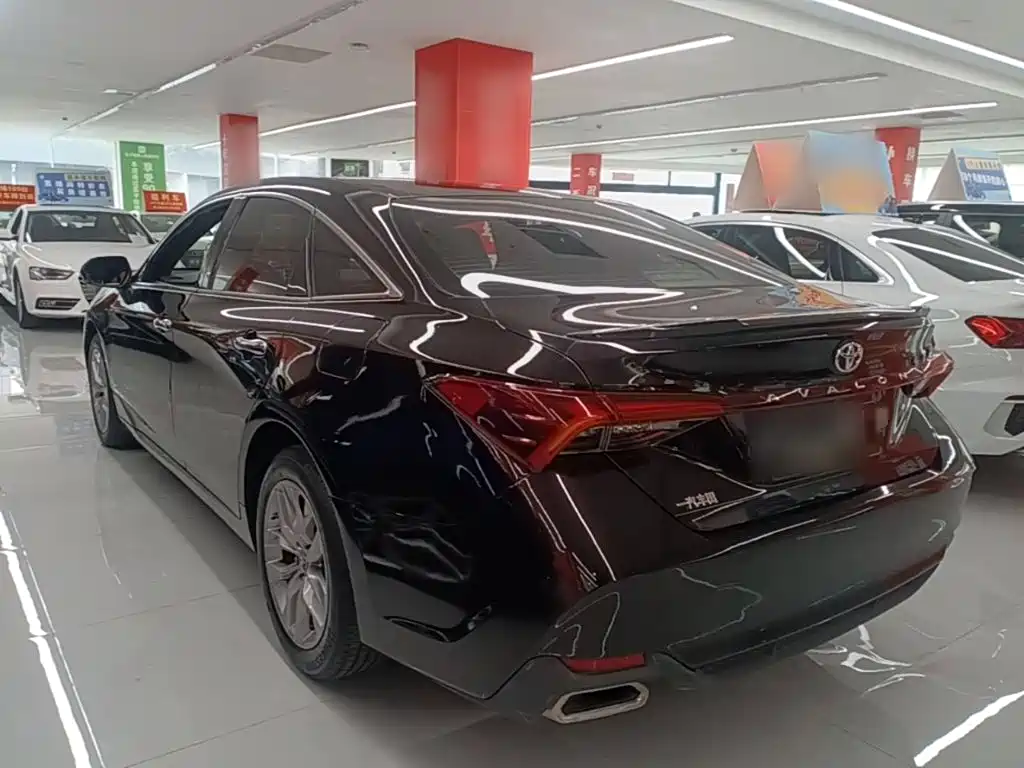 Toyota Avalon — миниатюра 5