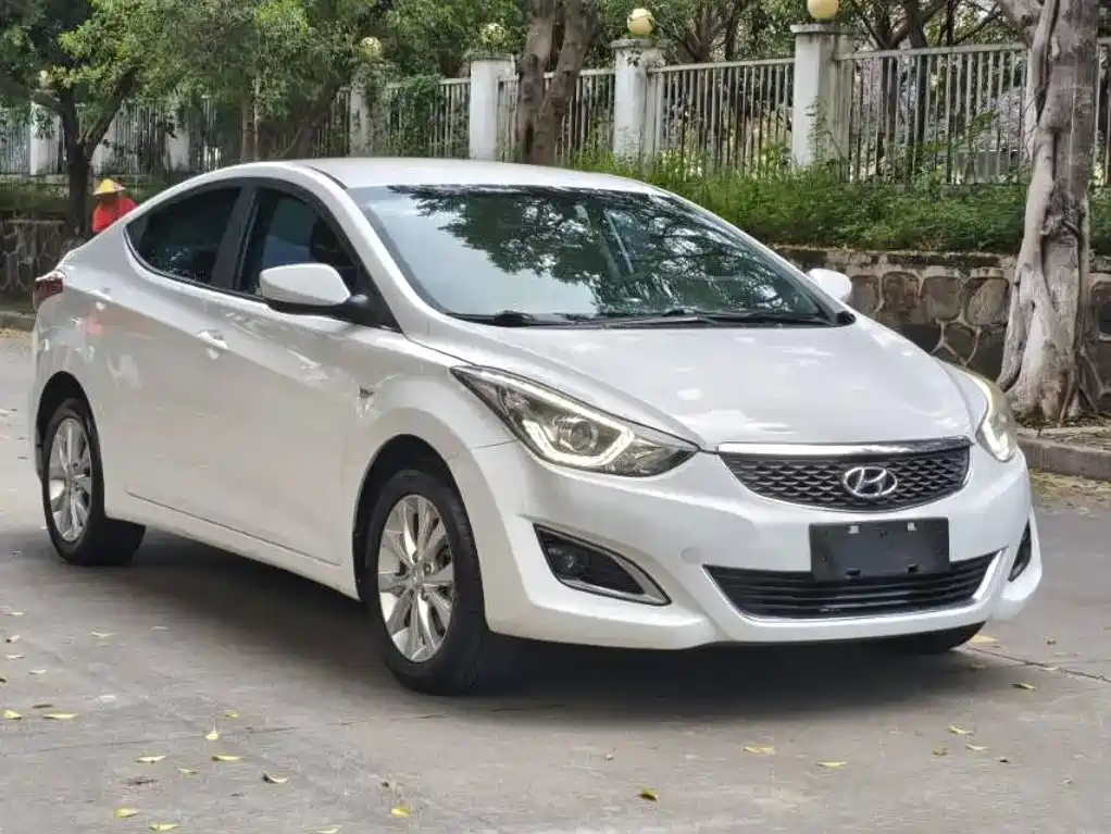 Hyundai Elantra Langdong — миниатюра 3