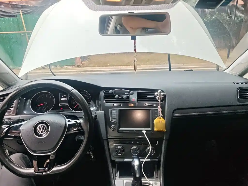 Volkswagen Golf — миниатюра 13