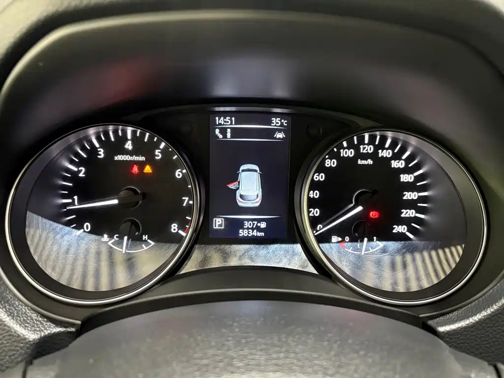 Nissan Qashqai — миниатюра 16