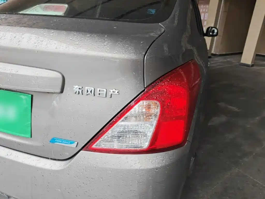 Nissan Sunny — миниатюра 8