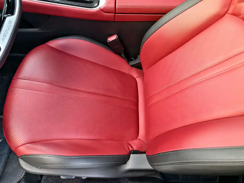 DONGFENG YI HYUN MAX