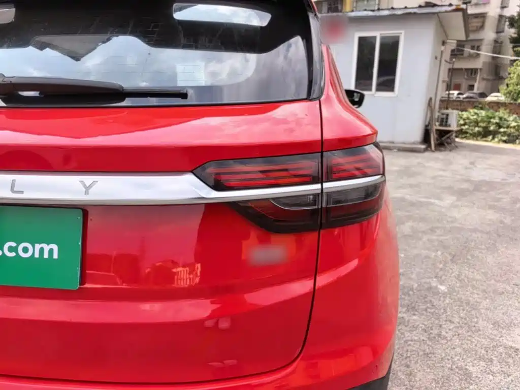 Geely Binyue — миниатюра 8