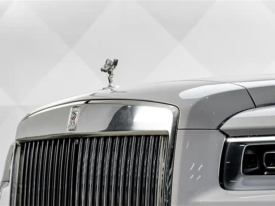 Rolls-Royce Cullinan 2018 мест
