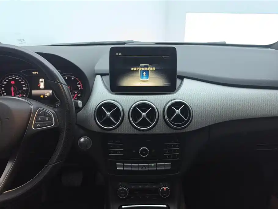 MERCEDES-BENZ B CLASS