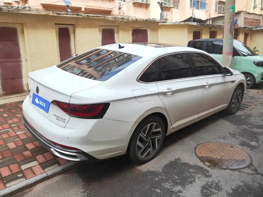 Volkswagen Sagitar — миниатюра 3