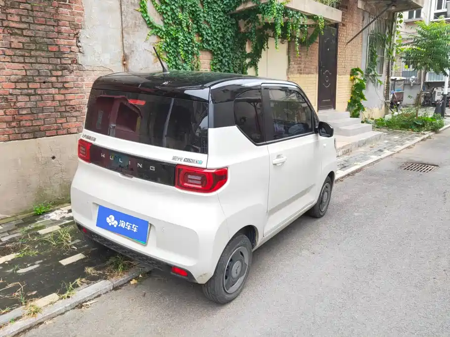 Wuling MINIEV — миниатюра 3