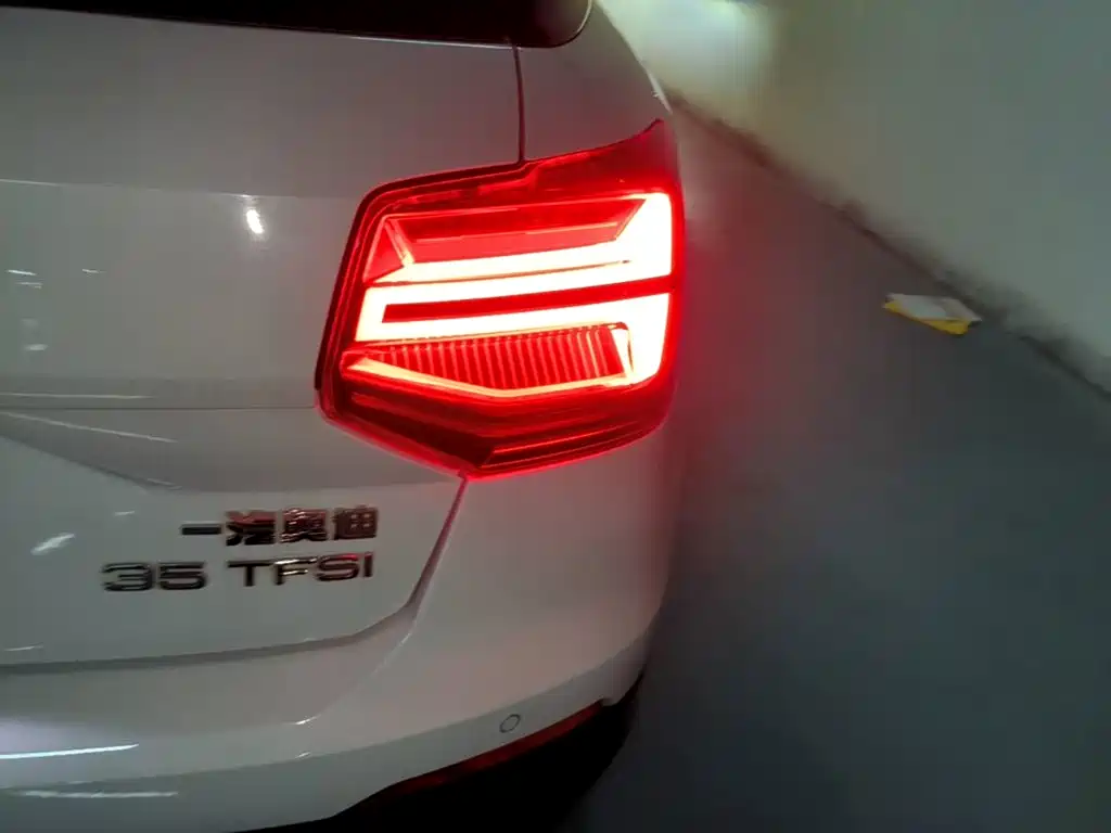 Audi Q2L — миниатюра 8