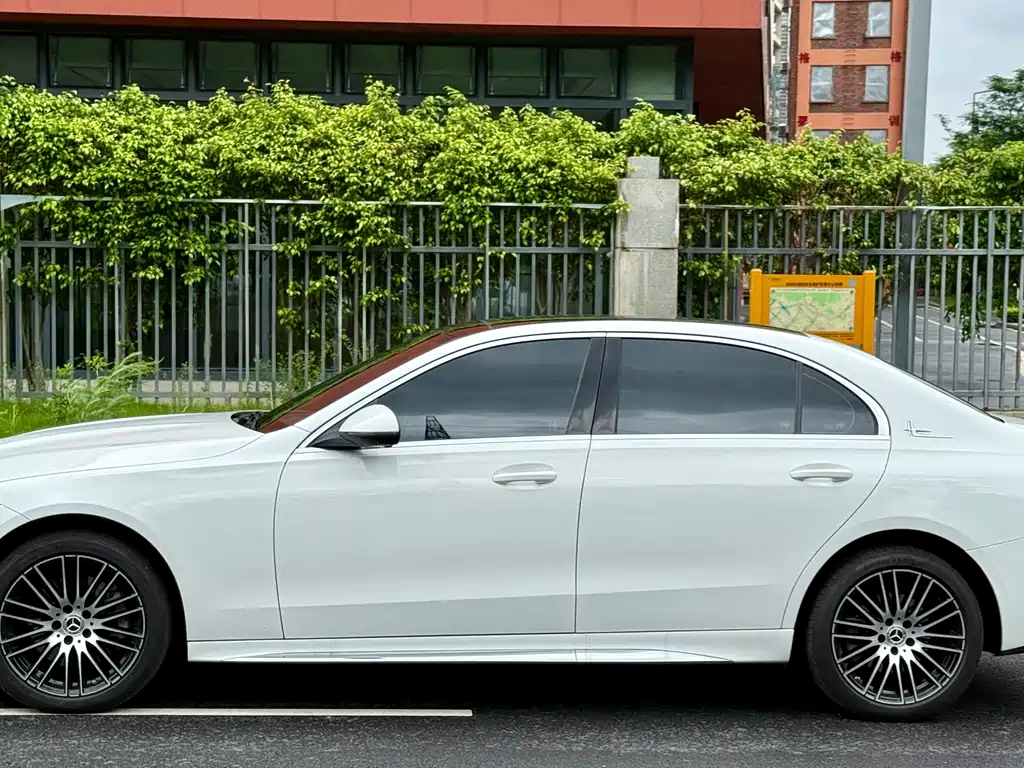 Mercedes-Benz C-Class C 2025 C 260 L Sport