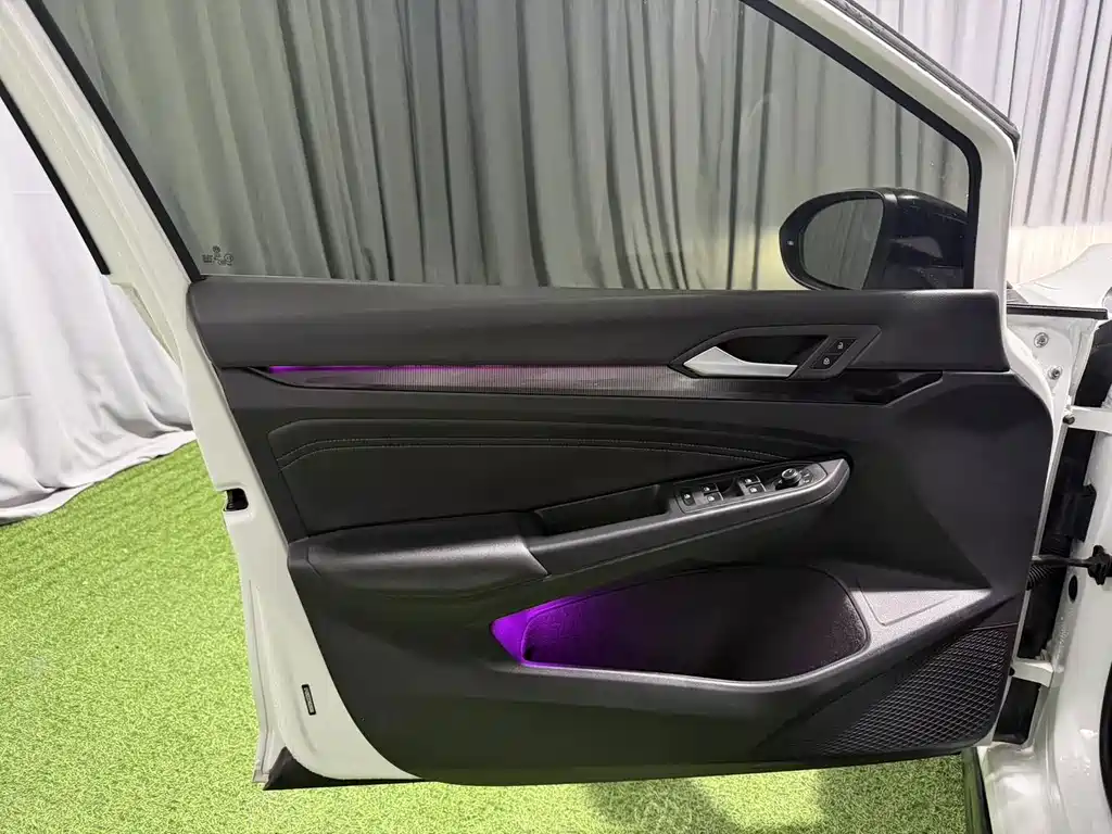 Volkswagen Golf — миниатюра 7