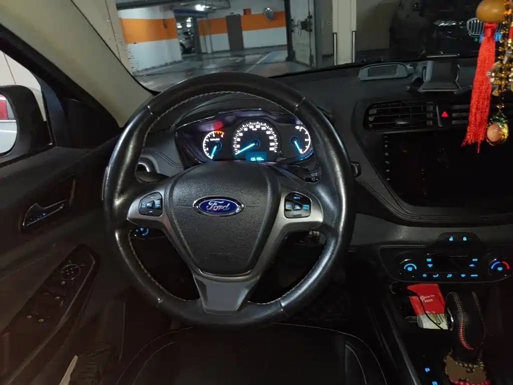 Ford Escort — миниатюра 6