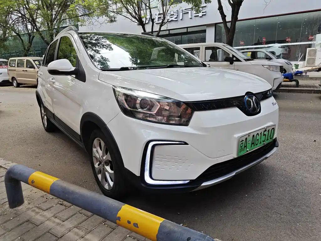 BAIC New Energy EC5 — миниатюра 3