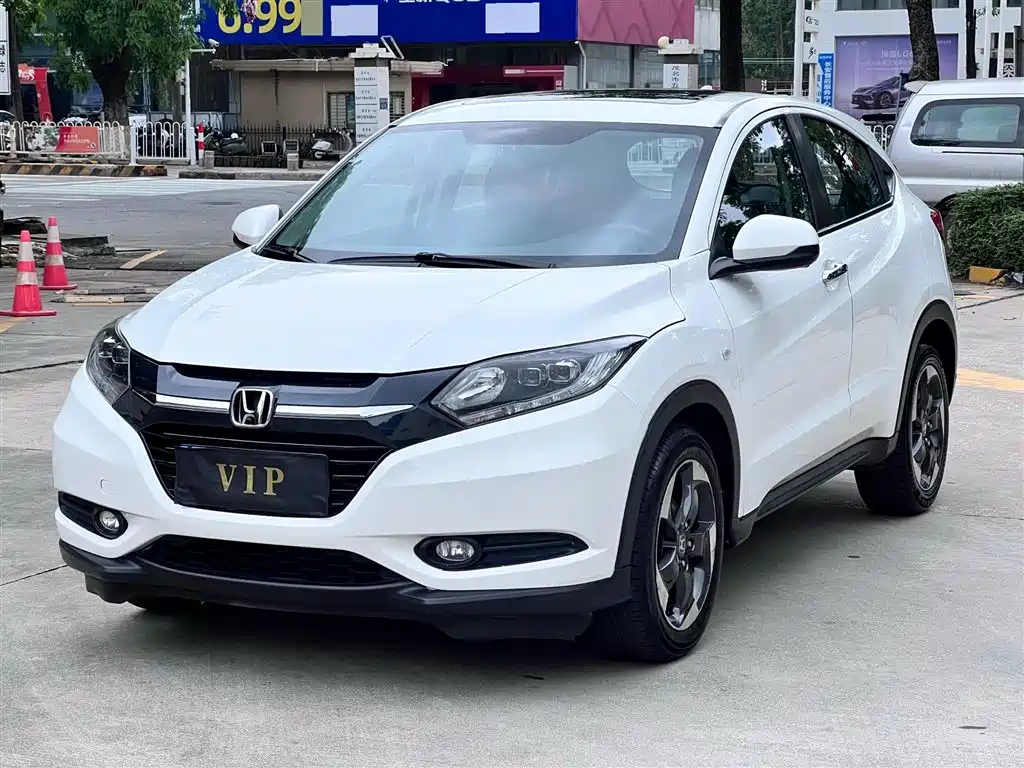 Honda Vezel 2016