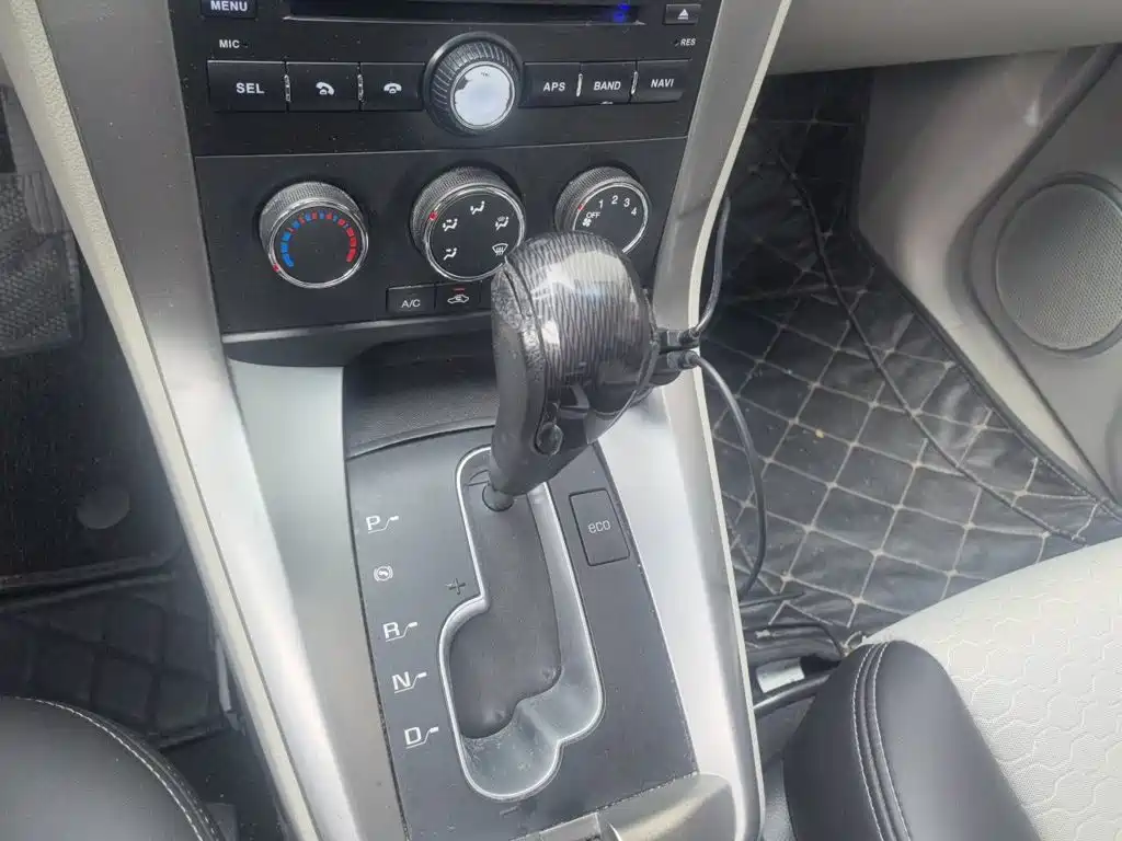 Chevrolet Captiva — миниатюра 10