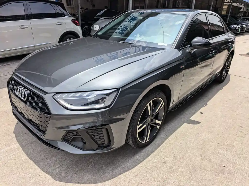 Audi A4L 2022 40 TFSI Luxury