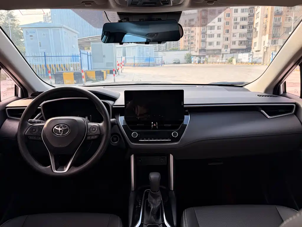 Toyota Frontlander — миниатюра 8