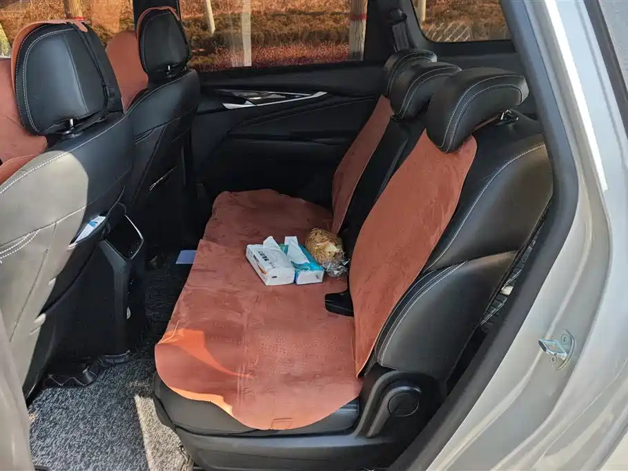 SAIC MAXUS CHASE G50