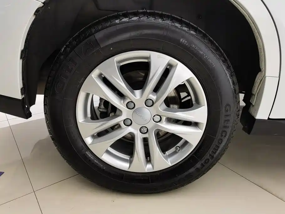 Haval M6 — миниатюра 6