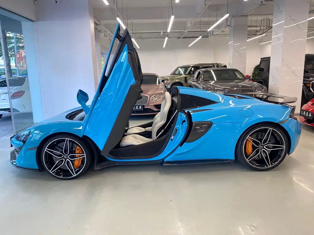 MCLAREN  570