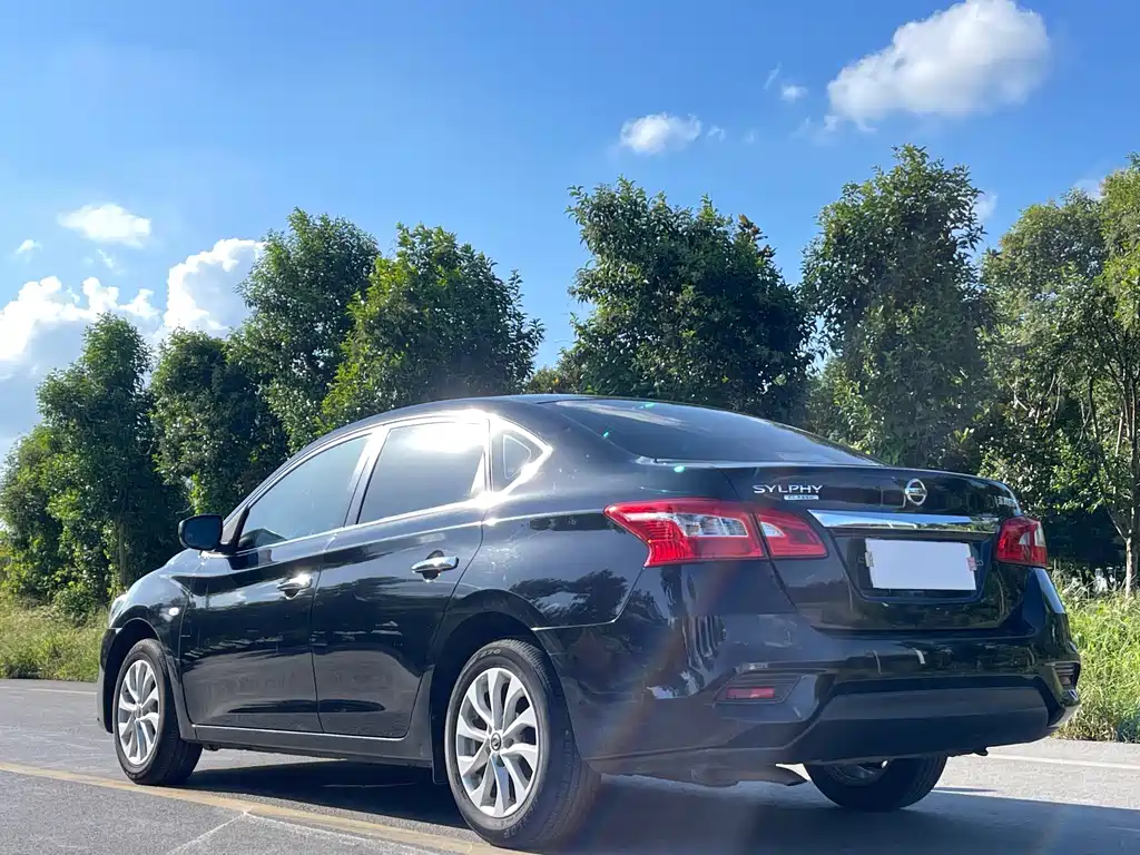 Nissan Sylphy — миниатюра 5