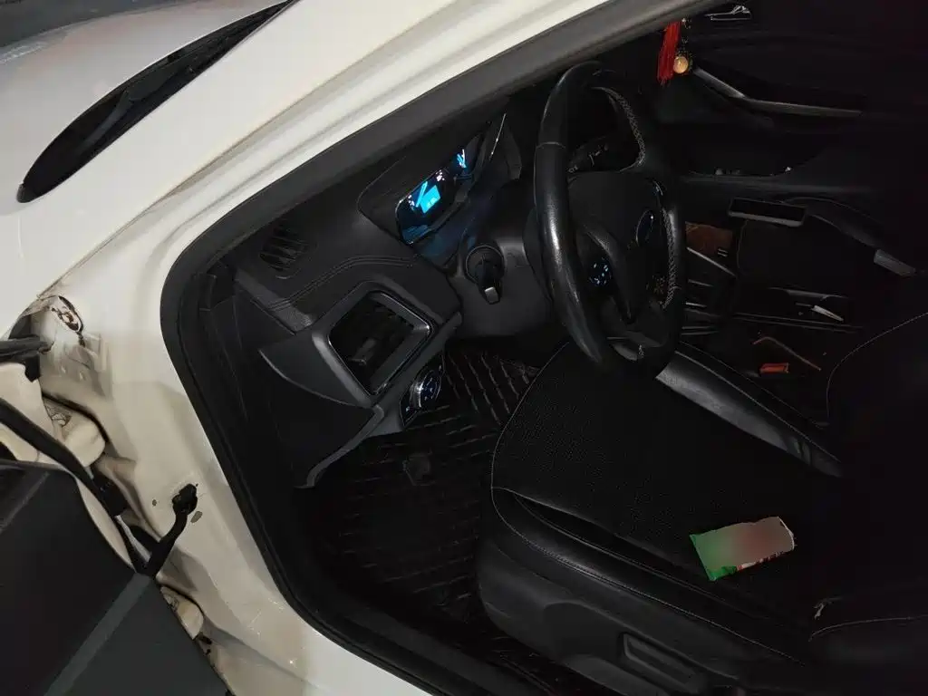 Ford Escort — миниатюра 12