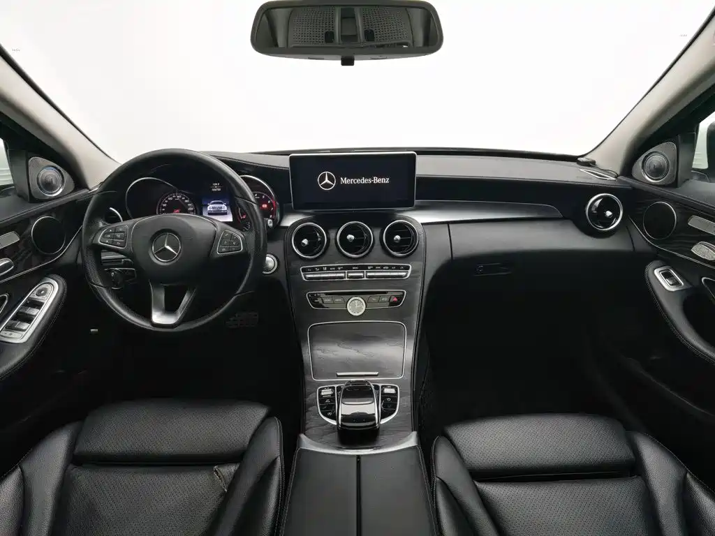Mercedes-Benz C-Class — миниатюра 5