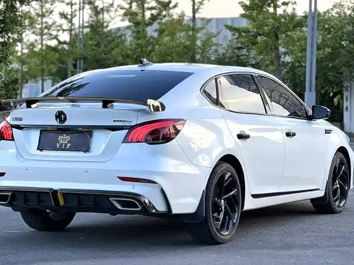MG MG6 — миниатюра 14