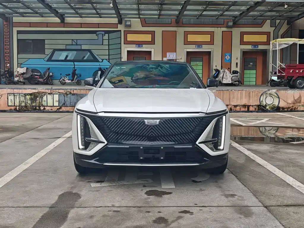 Cadillac Lyriq 2023