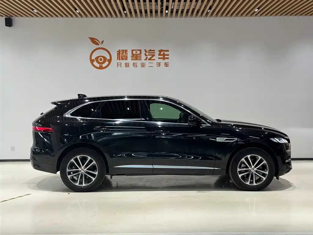 JAGUAR  F PACE