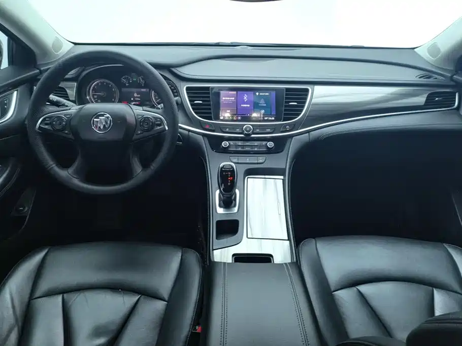 Buick LaCrosse — миниатюра 12