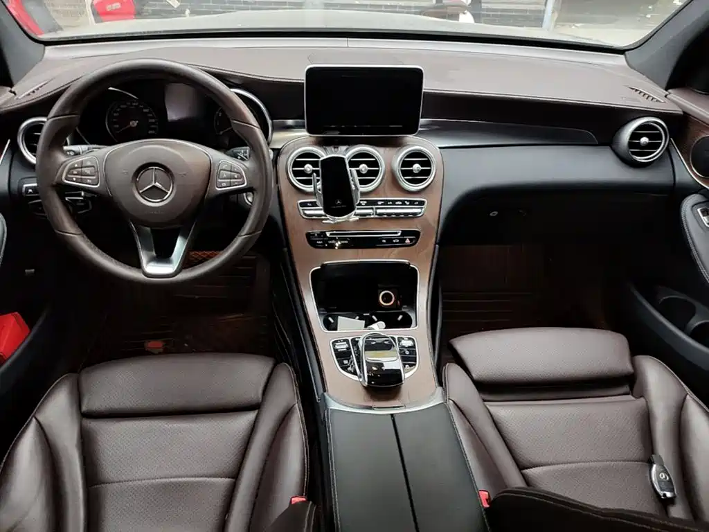 Mercedes-Benz GLC — миниатюра 10