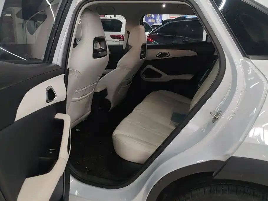 BYD Yuan UP — миниатюра 11