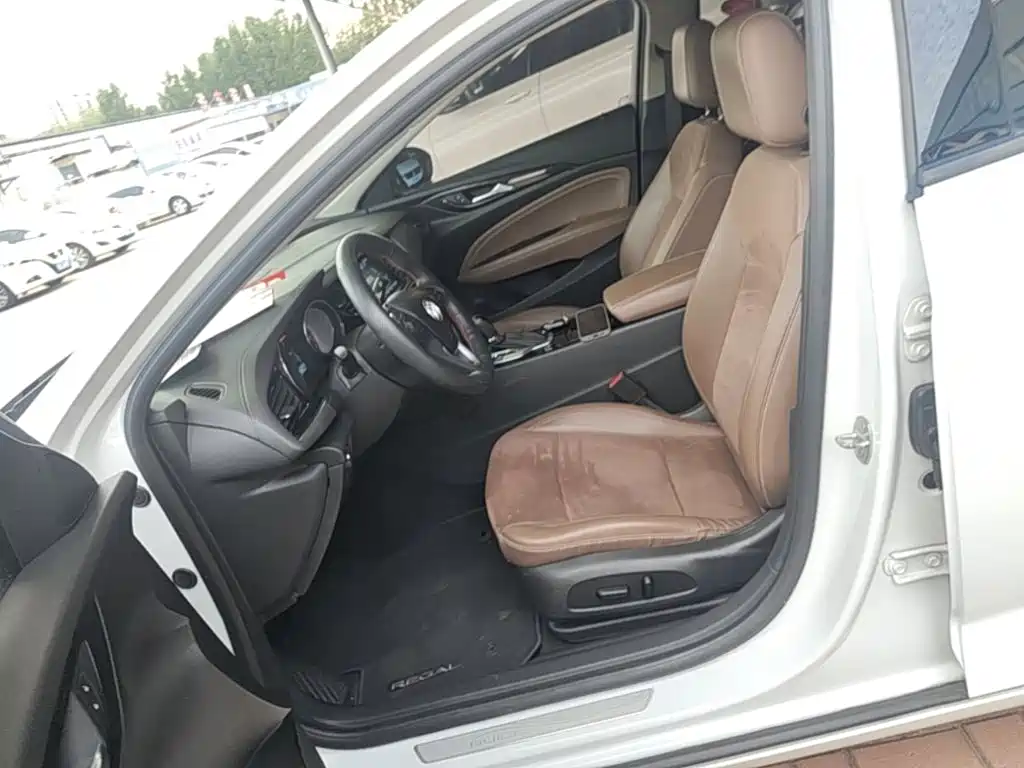 Buick Regal — миниатюра 15