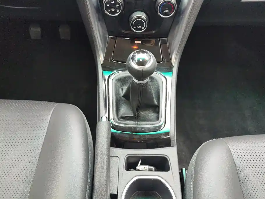 BYD F3 — миниатюра 16