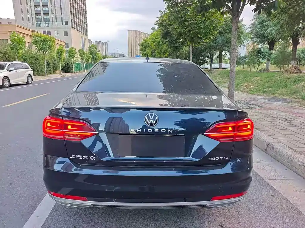 Volkswagen Phideon — миниатюра 8