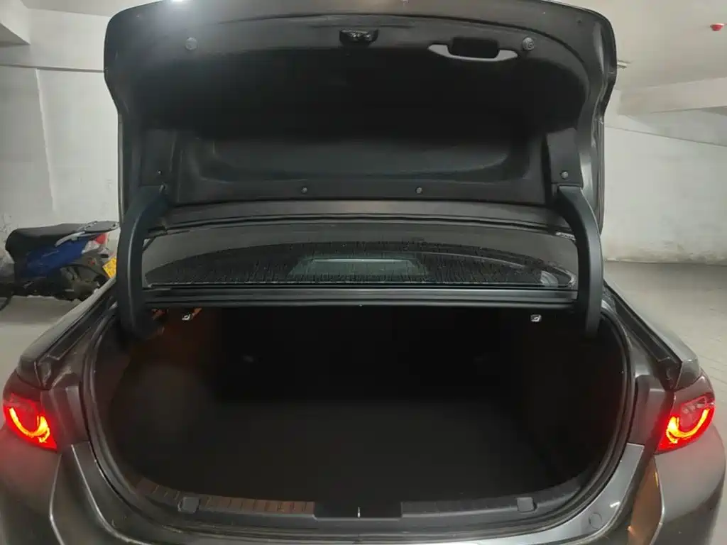 Mazda 3 Axela — миниатюра 19