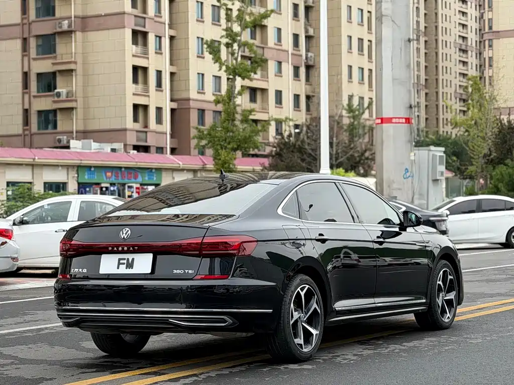 Volkswagen Passat — миниатюра 14