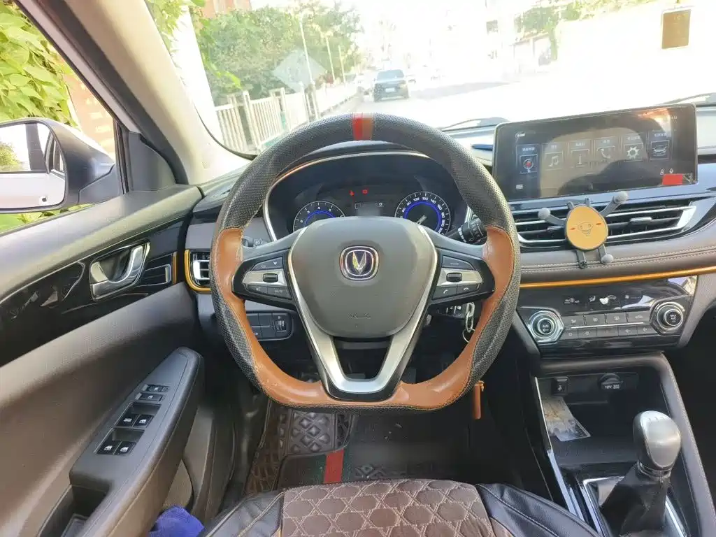 Changan Eado DT — миниатюра 11